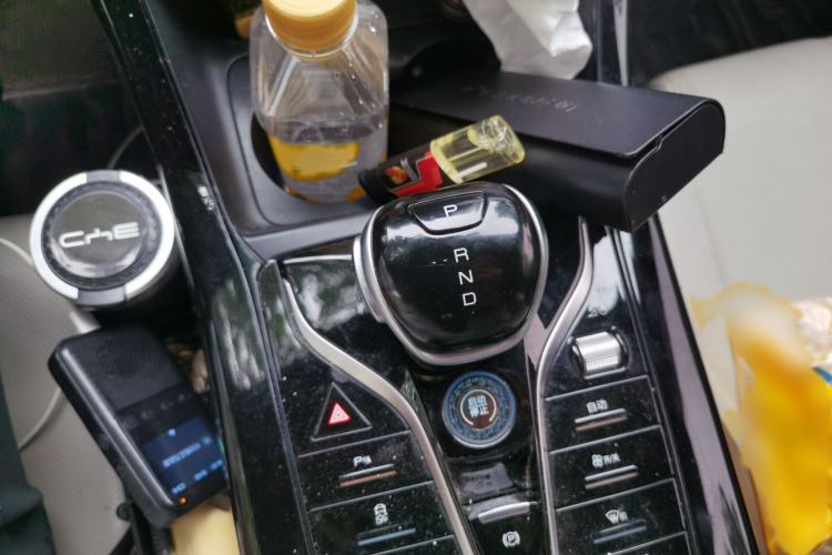 Used BYD Qin PLUS 2024 HONOR Edition DM-i 55KM Leading Model Gear Lever