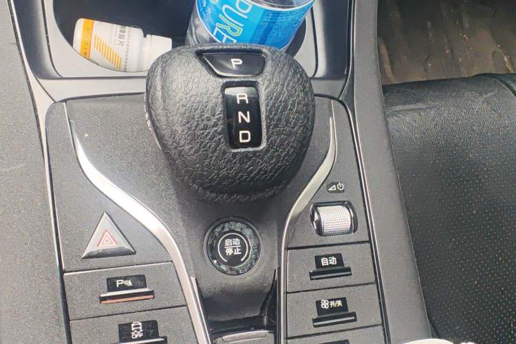 Used BYD Qin PLUS 2024 HONOR Edition DM-i 55KM Leading Model Gear Lever