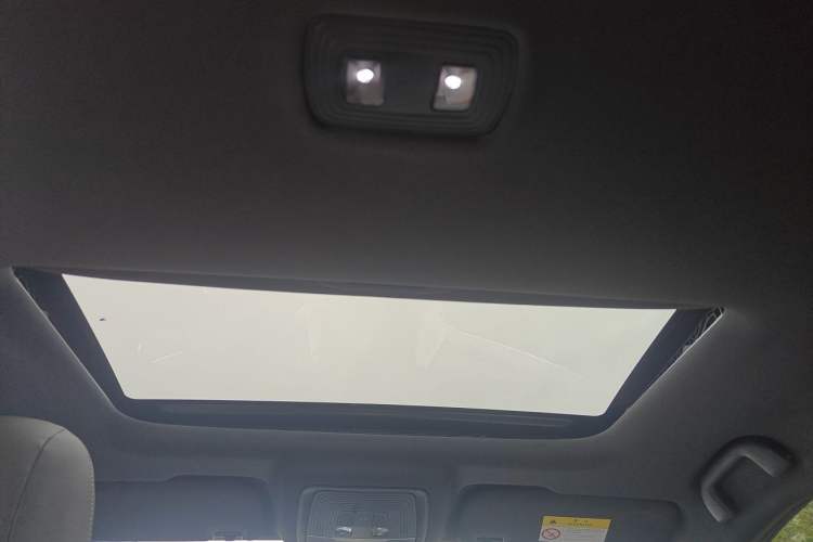Used BYD Qin PLUS 2024 HONOR Edition DM-i 55KM Beyond Model Headliner