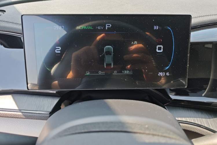 Used BYD Qin PLUS 2024 HONOR Edition DM-i 55KM Leading Model Instrument Cluster