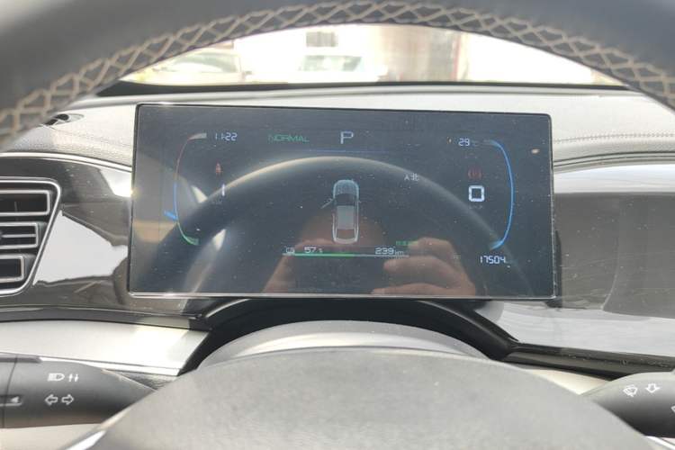 Used BYD Qin PLUS 2024 Honor Edition EV 420KM Leading Model Instrument Cluster