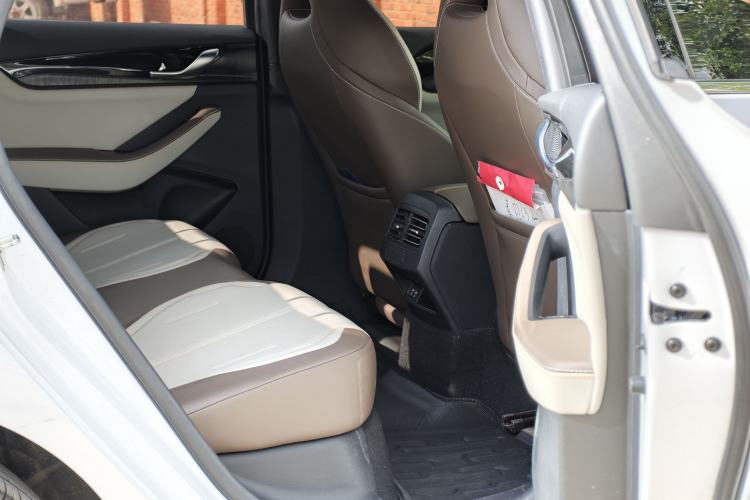 Used BYD Qin PLUS 2024 HONOR Edition DM-i 55KM Leading Model Interior 1