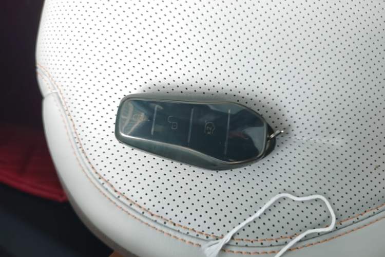 Used BYD Qin PLUS 2024 HONOR Edition DM-i 55KM Leading Model Interior 1