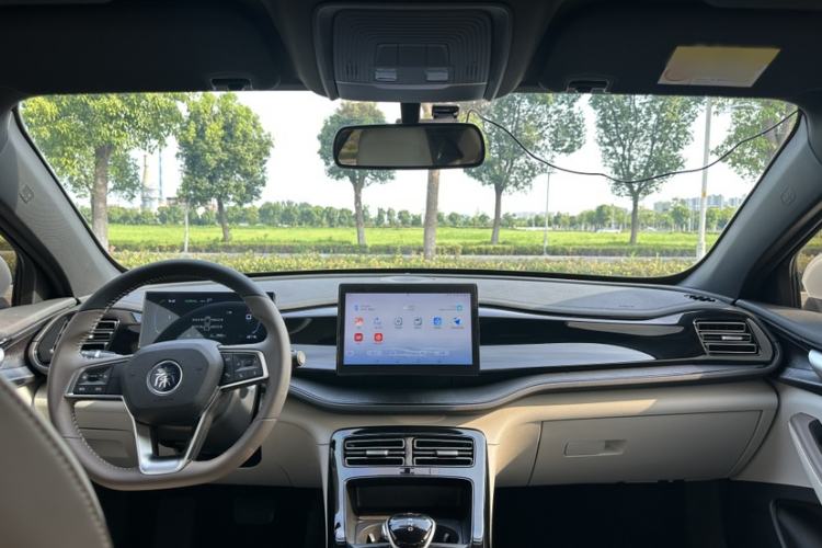 Used BYD Qin PLUS 2024 HONOR Edition DM-i 55KM Leading Model Interior 1