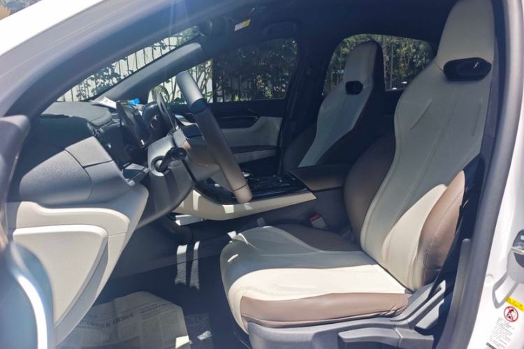 Used BYD Qin PLUS 2024 HONOR Edition DM-i 55KM Leading Model Interior 3