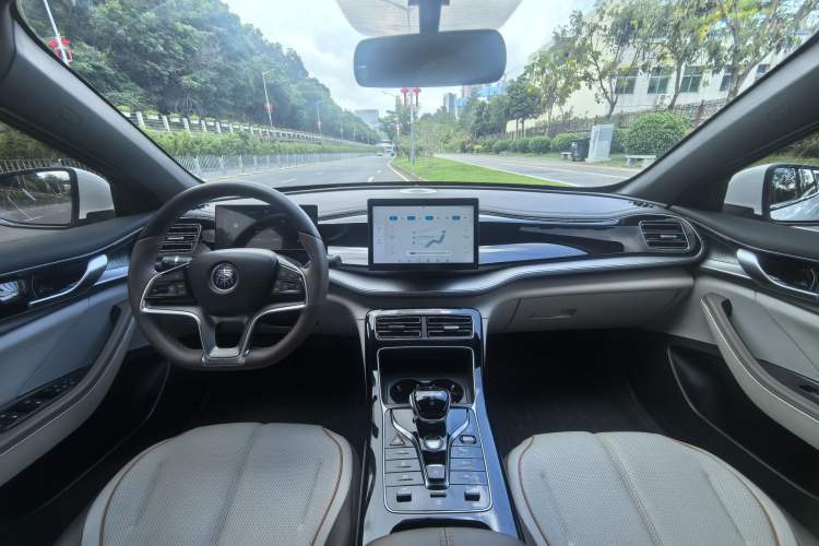 Used BYD Qin PLUS 2024 Honor Edition EV 510KM Leading Model Interior 3