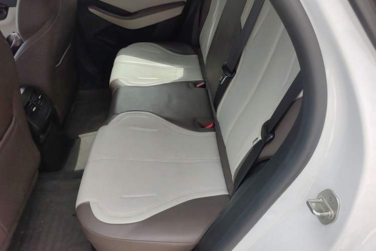 Used BYD Qin PLUS 2024 HONOR Edition DM-i 55KM Leading Model Interior 4