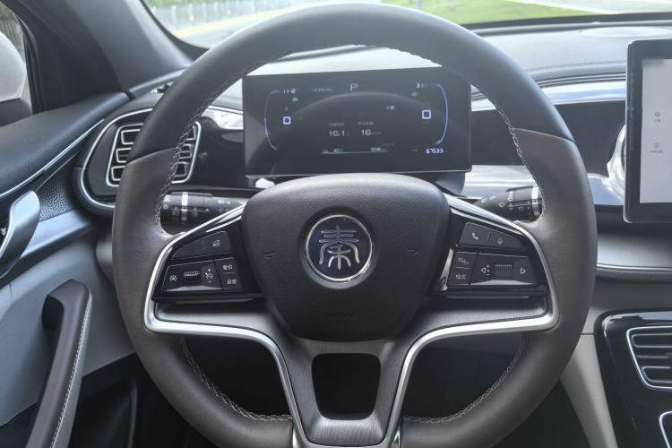 Used BYD Qin PLUS 2024 Honor Edition EV 510KM Leading Model Interior 4