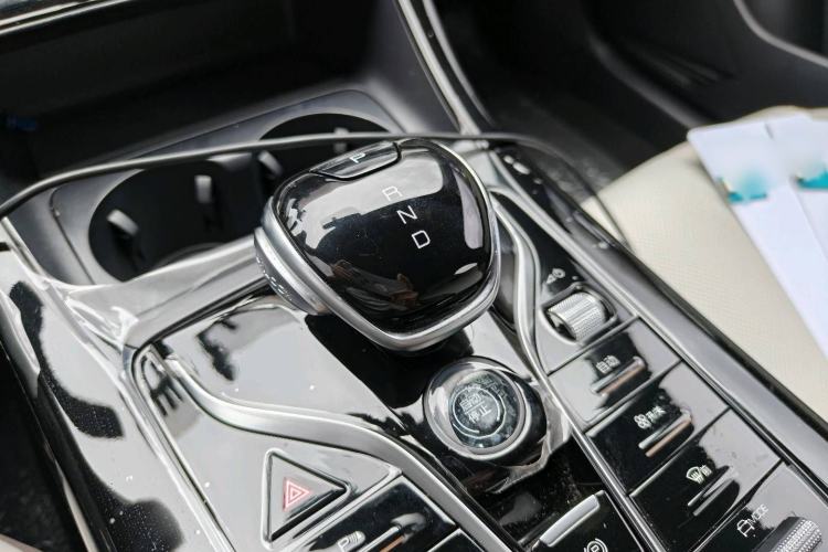 Used BYD Qin PLUS 2024 HONOR Edition DM-i 55KM Leading Model Interior 5