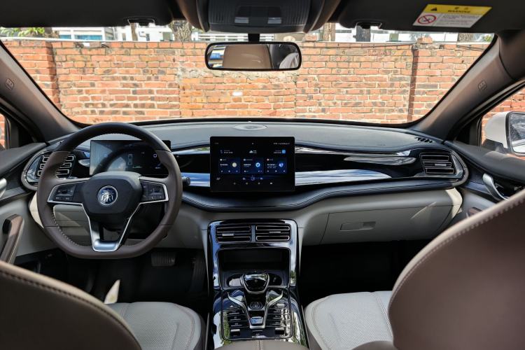 Used BYD Qin PLUS 2024 HONOR Edition DM-i 55KM Leading Model Interior 6