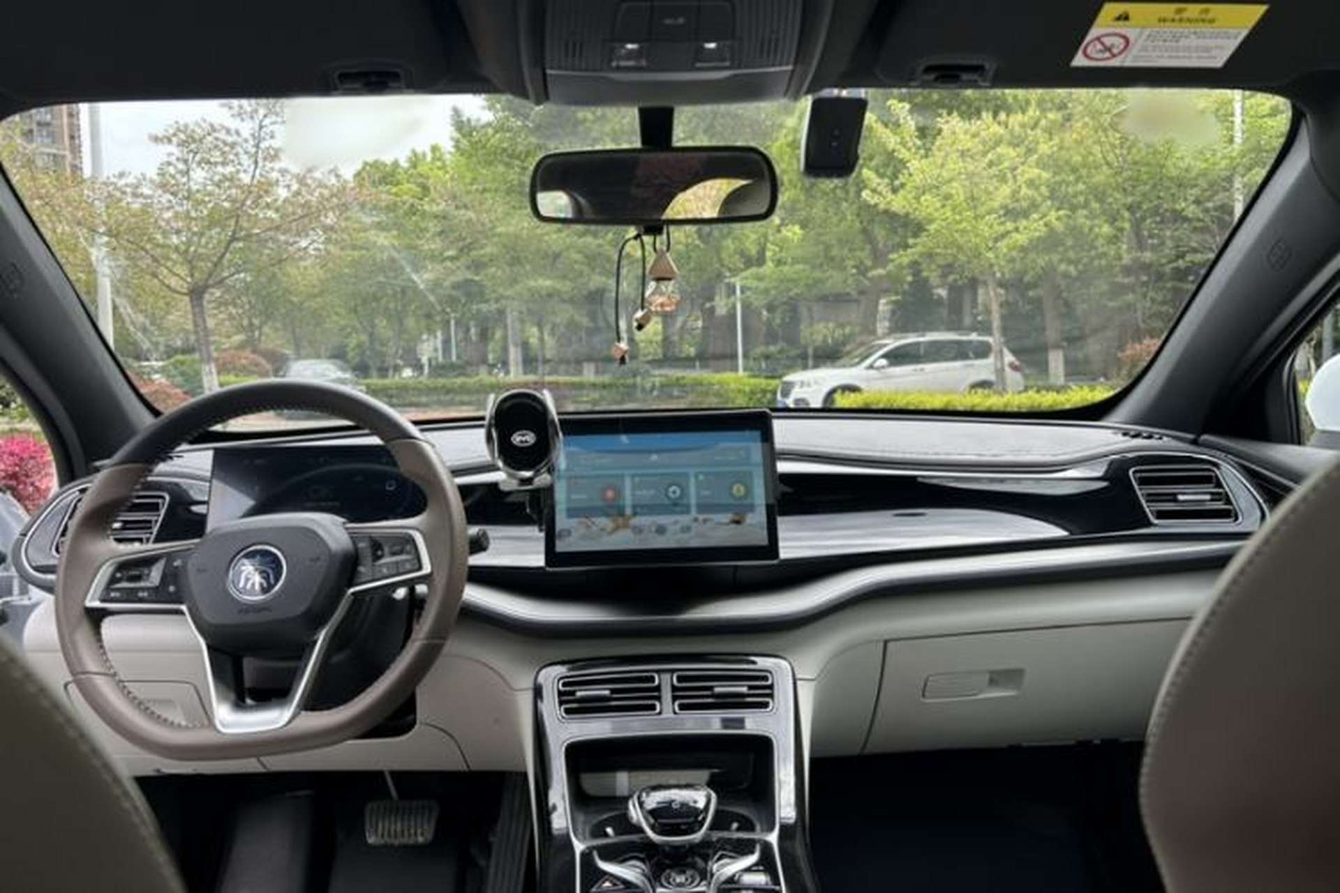 Used BYD Qin PLUS 2024 HONOR Edition DM-i 55KM Beyond Model Interior 6
