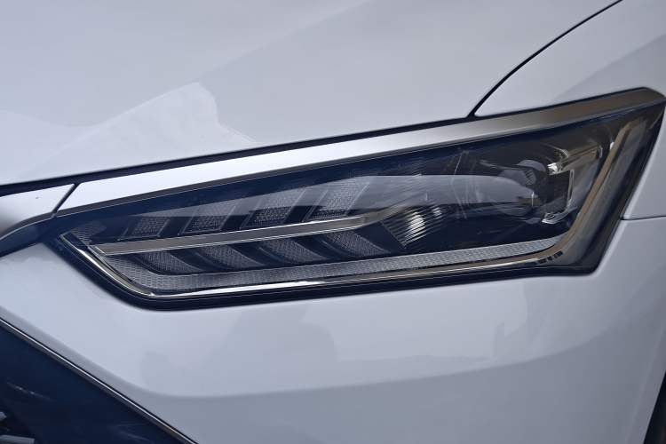 Used BYD Qin PLUS 2024 HONOR Edition DM-i 55KM Leading Model Left Front Headlight