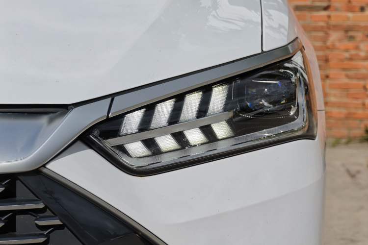 Used BYD Qin PLUS 2024 HONOR Edition DM-i 55KM Leading Model Left Front Headlight