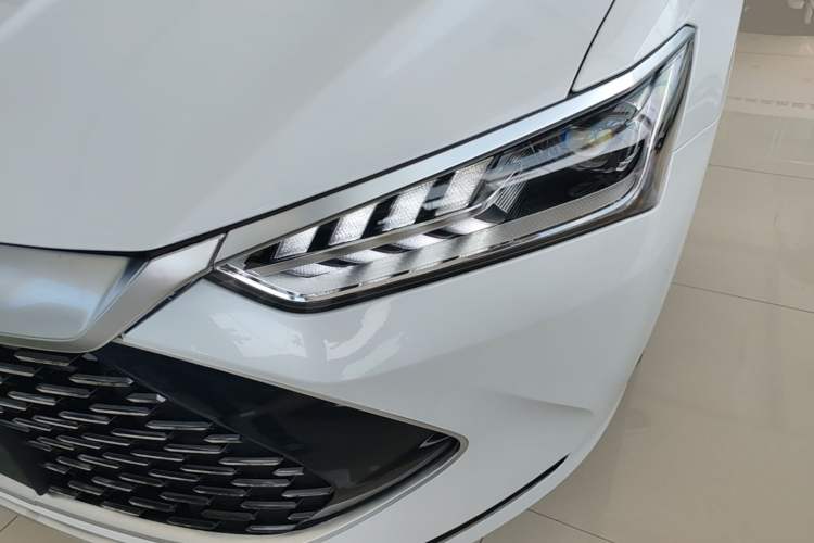 Used BYD Qin PLUS 2024 HONOR Edition DM-i 55KM Leading Model Left Front Headlight