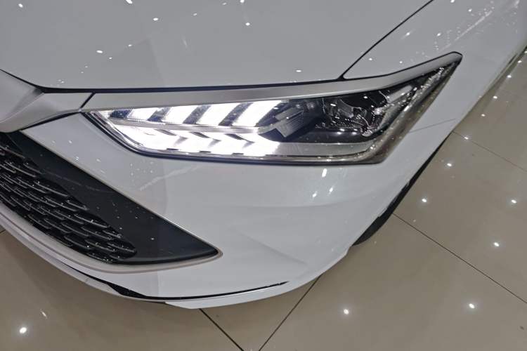 Used BYD Qin PLUS 2024 HONOR Edition DM-i 55KM Leading Model Left Front Headlight