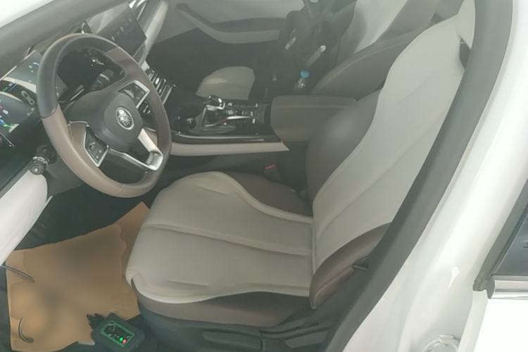 Used BYD Qin PLUS 2024 HONOR Edition DM-i 55KM Leading Model Left Front Seat