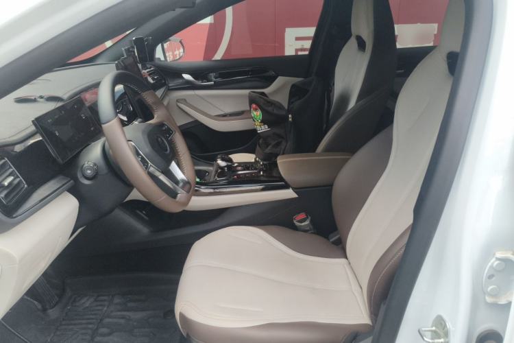 Used BYD Qin PLUS 2024 HONOR Edition DM-i 55KM Leading Model Left Front Seat