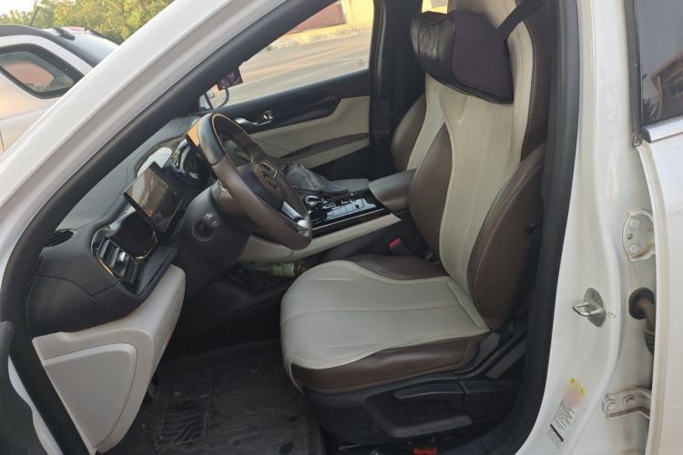 Used BYD Qin PLUS 2024 HONOR Edition DM-i 55KM Leading Model Left Front Seat