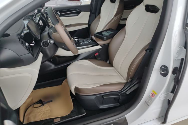 Used BYD Qin PLUS 2024 HONOR Edition DM-i 55KM Leading Model Left Front Seat