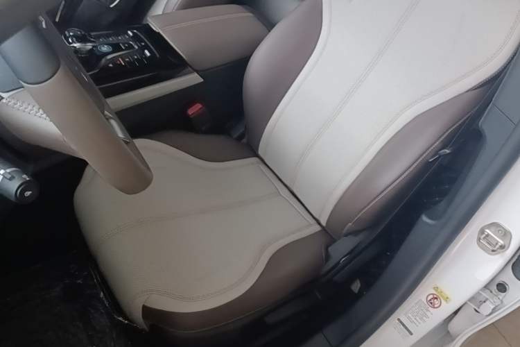Used BYD Qin PLUS 2024 HONOR Edition DM-i 55KM Leading Model Left Front Seat