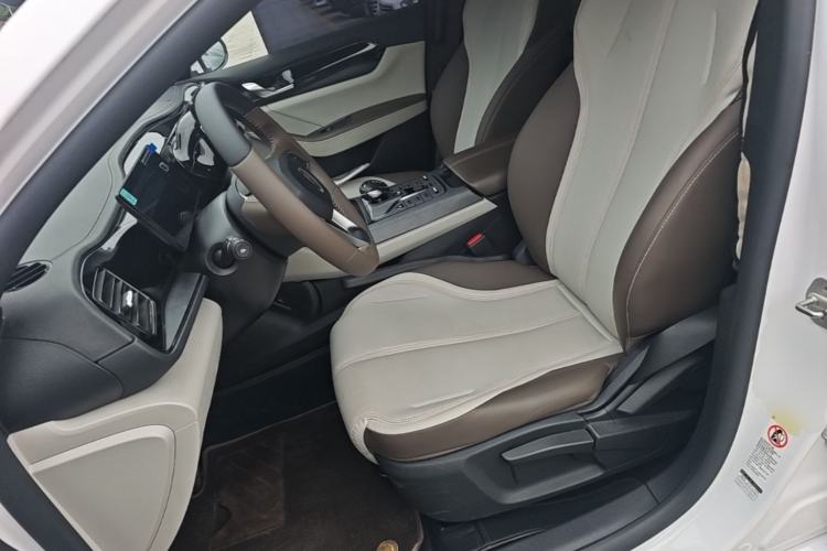 Used BYD Qin PLUS 2024 HONOR Edition DM-i 55KM Leading Model Left Front Seat