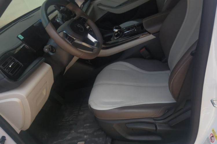 Used BYD Qin PLUS 2024 HONOR Edition DM-i 55KM Leading Model Left Front Seat