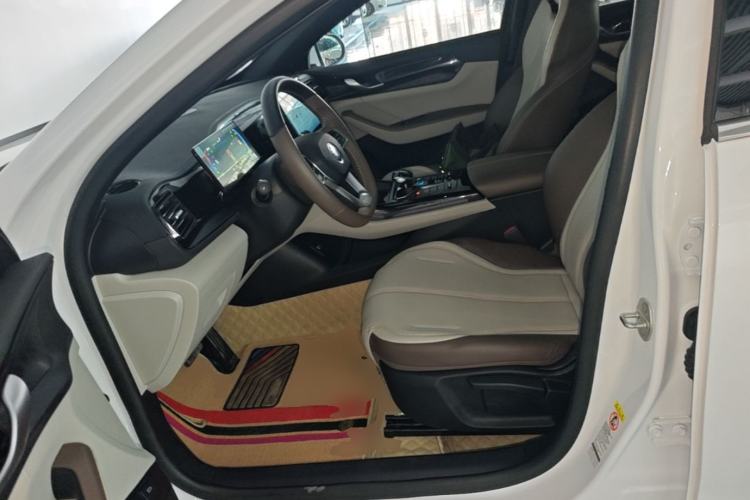 Used BYD Qin PLUS 2024 HONOR Edition DM-i 55KM Leading Model Left Front Seat