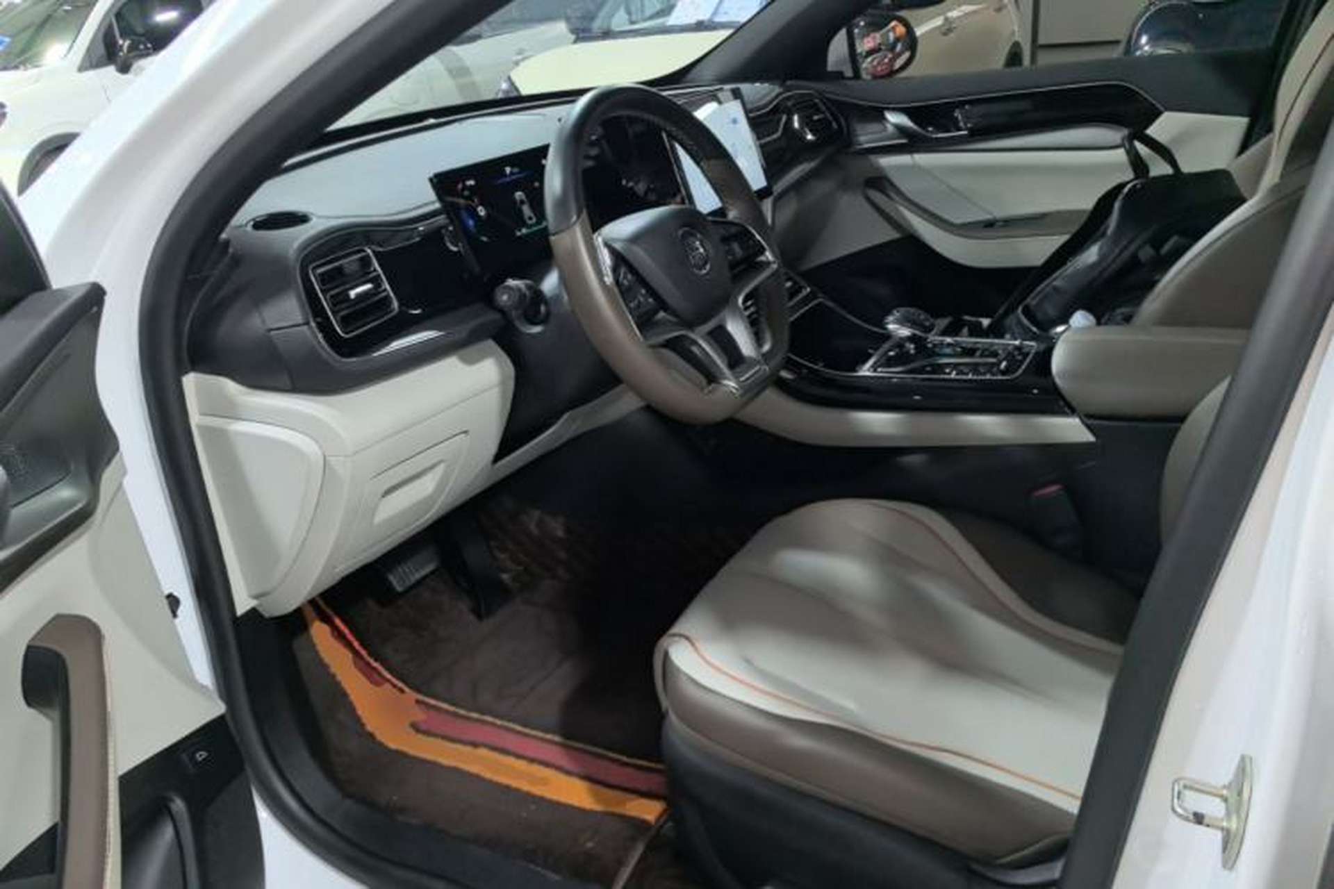 Used BYD Qin PLUS 2024 Honor Edition EV 420KM Beyond Model Left Front Seat