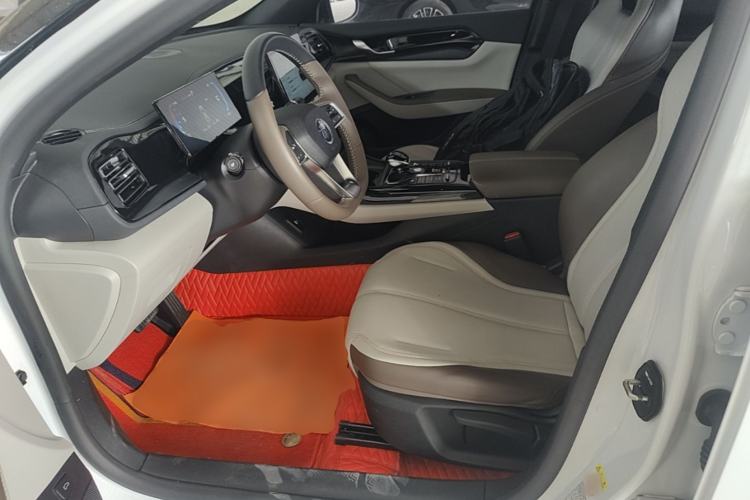 Used BYD Qin PLUS 2024 HONOR Edition DM-i 55KM Leading Model Left Front Seat