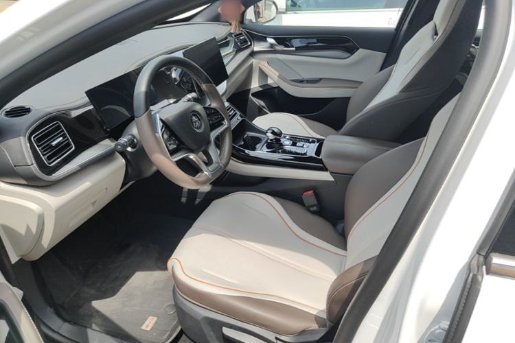 Used BYD Qin PLUS 2024 Honor Edition EV 420KM Leading Model Left Front Seat