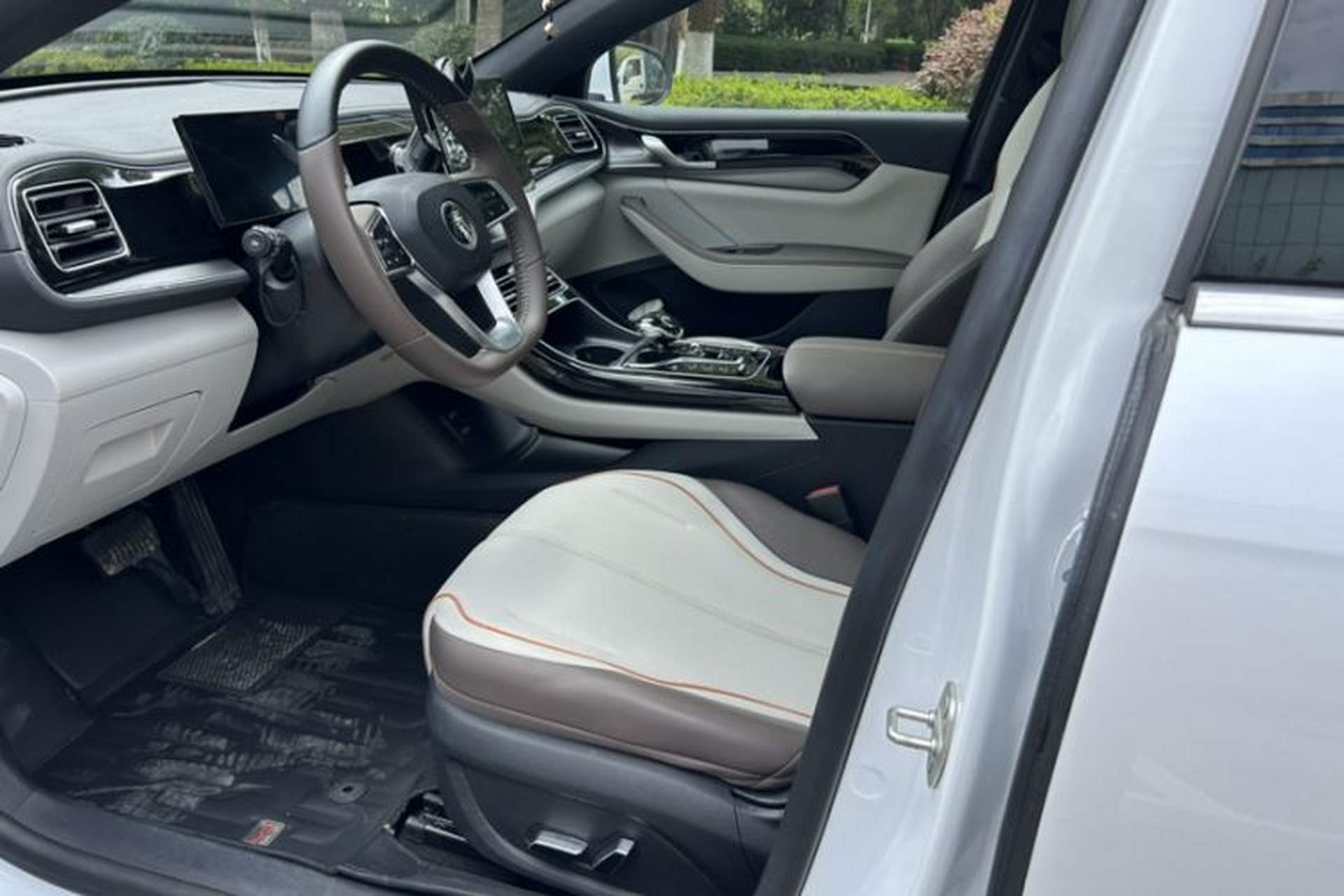 Used BYD Qin PLUS 2024 HONOR Edition DM-i 55KM Beyond Model Left Front Seat