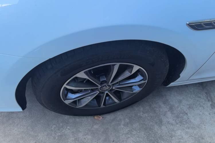 Used BYD Qin PLUS 2024 HONOR Edition DM-i 55KM Leading Model Left Front Wheel Hub