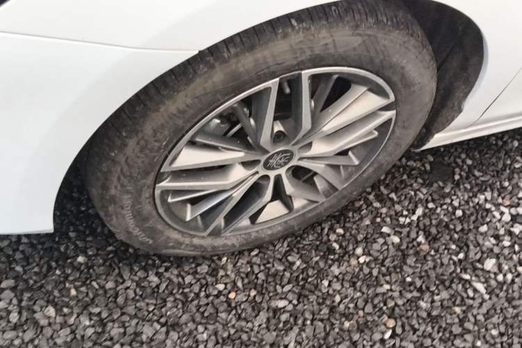 Used BYD Qin PLUS 2024 Honor Edition EV 510KM Leading Model Left Front Wheel Hub