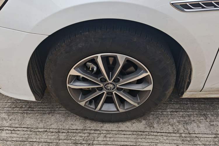 Used BYD Qin PLUS 2024 HONOR Edition DM-i 55KM Leading Model Left Front Wheel Hub