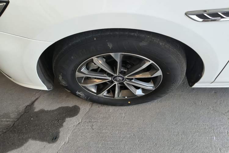 Used BYD Qin PLUS 2024 HONOR Edition DM-i 55KM Leading Model Left Front Wheel Hub