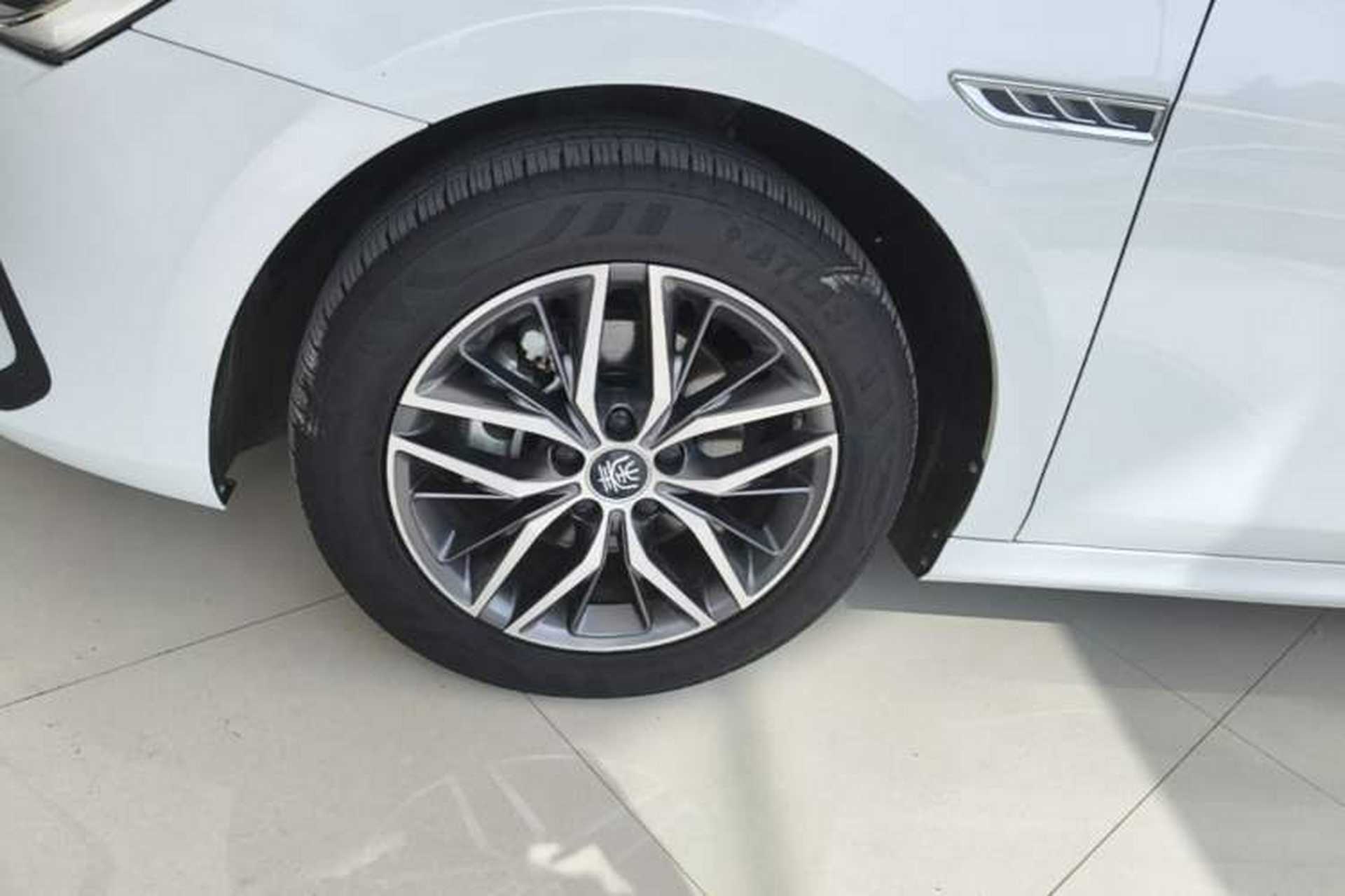 Used BYD Qin PLUS 2024 Honor Edition EV 420KM Beyond Model Left Front Wheel Hub