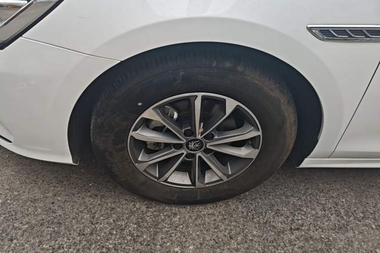 Used BYD Qin PLUS 2024 HONOR Edition DM-i 55KM Leading Model Left Front Wheel Hub