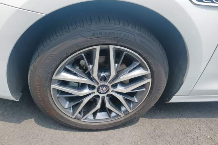 Used BYD Qin PLUS 2024 Honor Edition EV 420KM Leading Model Left Front Wheel Hub