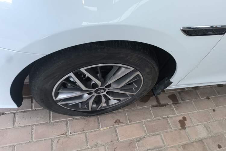 Used BYD Qin PLUS 2024 HONOR Edition DM-i 120KM Leading Model Left Front Wheel Hub