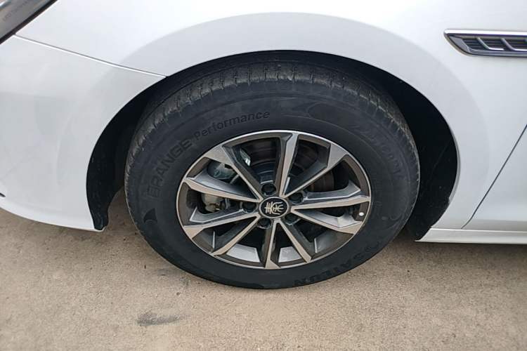 Used BYD Qin PLUS 2024 HONOR Edition DM-i 55KM Leading Model Left Front Wheel Hub
