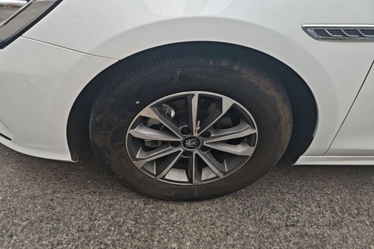 Used BYD Qin PLUS 2024 HONOR Edition DM-i 55KM Leading Model Left Front Wheel Hub