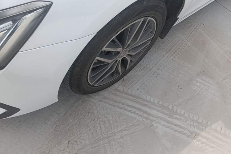 Used BYD Qin PLUS 2024 Honor Edition EV 420KM Leading Model Left Front Wheel Hub