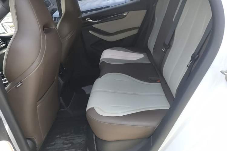 Used BYD Qin PLUS 2024 HONOR Edition DM-i 55KM Leading Model Left Rear Seat