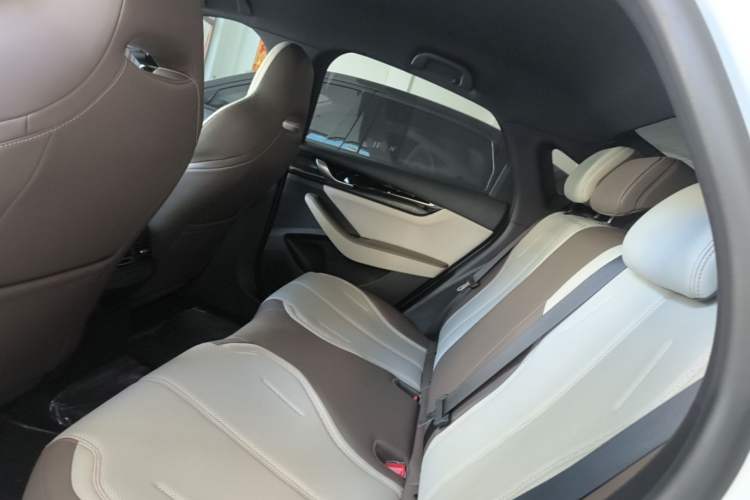 Used BYD Qin PLUS 2024 HONOR Edition DM-i 55KM Leading Model Left Rear Seat