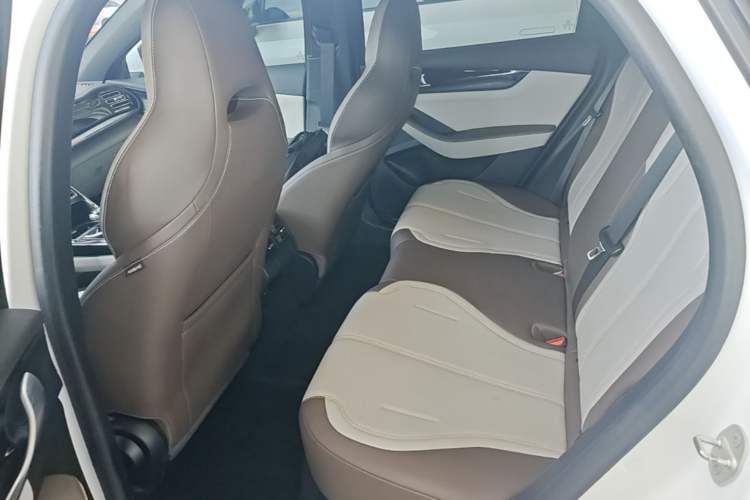 Used BYD Qin PLUS 2024 HONOR Edition DM-i 55KM Leading Model Left Rear Seat