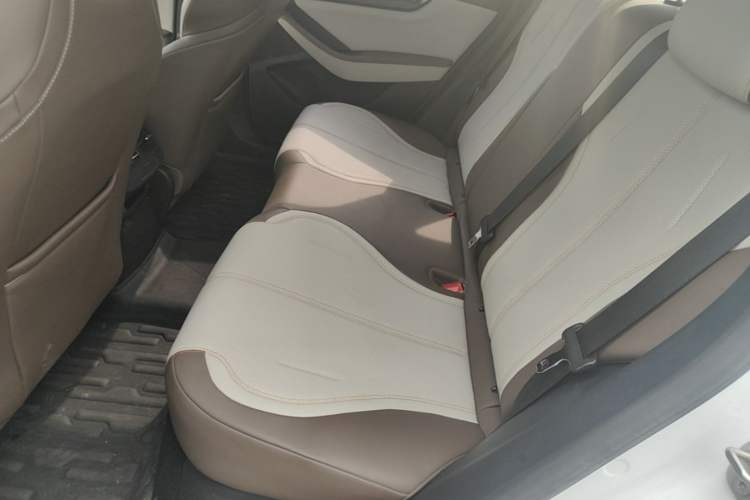 Used BYD Qin PLUS 2024 HONOR Edition DM-i 55KM Leading Model Left Rear Seat
