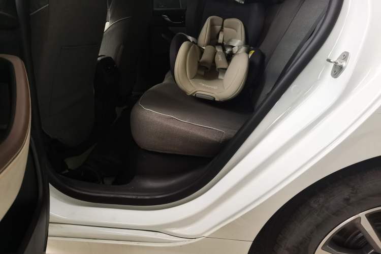 Used BYD Qin PLUS 2024 HONOR Edition DM-i 55KM Leading Model Left Rear Seat