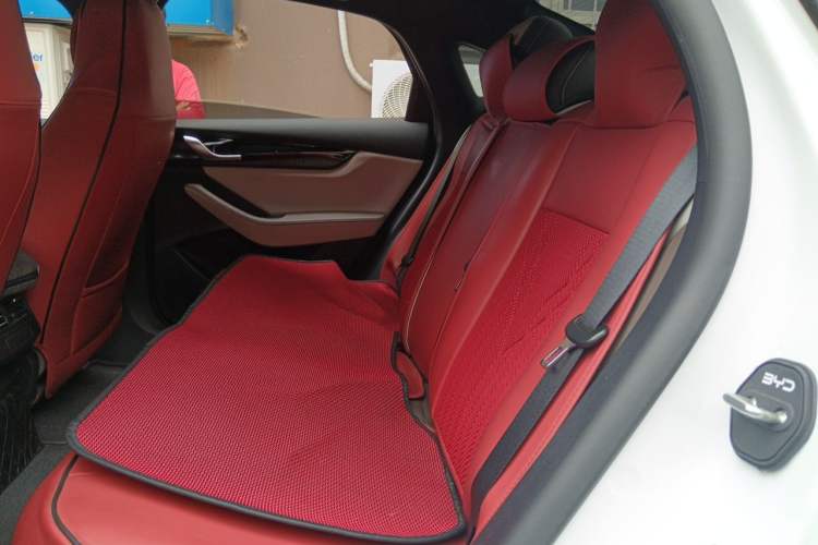 Used BYD Qin PLUS 2024 HONOR Edition DM-i 55KM Leading Model Left Rear Seat