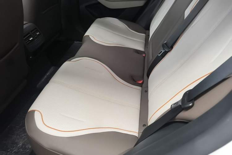 Used BYD Qin PLUS 2024 HONOR Edition DM-i 120KM Leading Model Left Rear Seat