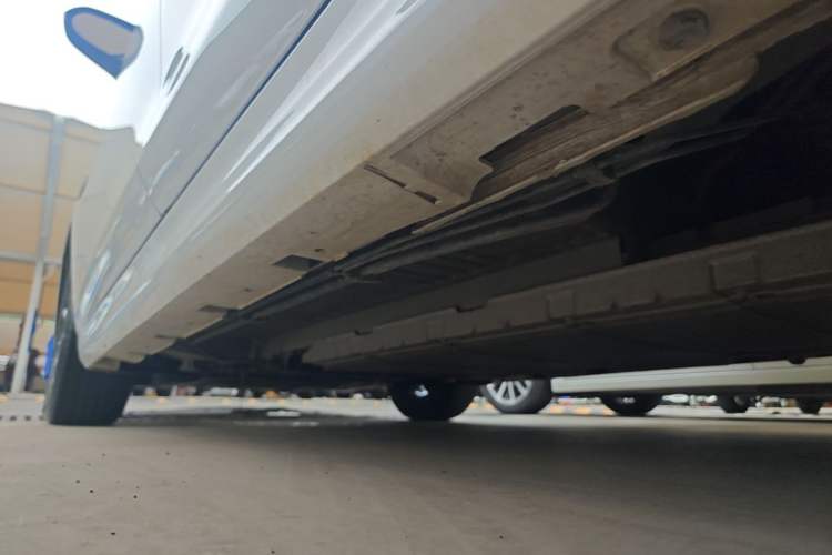 Used BYD Qin PLUS 2024 HONOR Edition DM-i 55KM Leading Model Left Side Sill